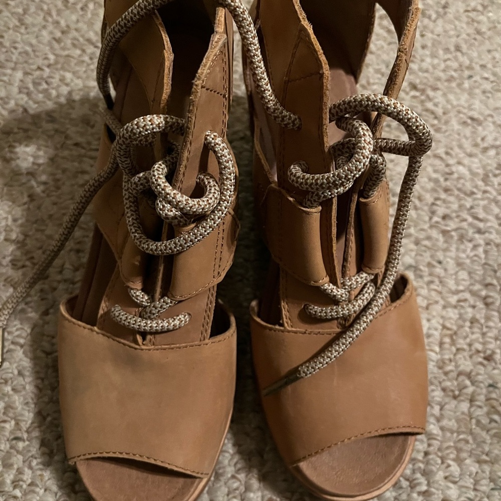Sorel women’s sandals. NWOT
